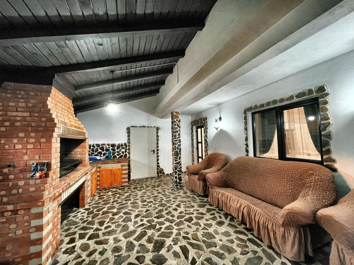 Villa Casa Din Podirei à Capu Cîmpului Extérieur photo